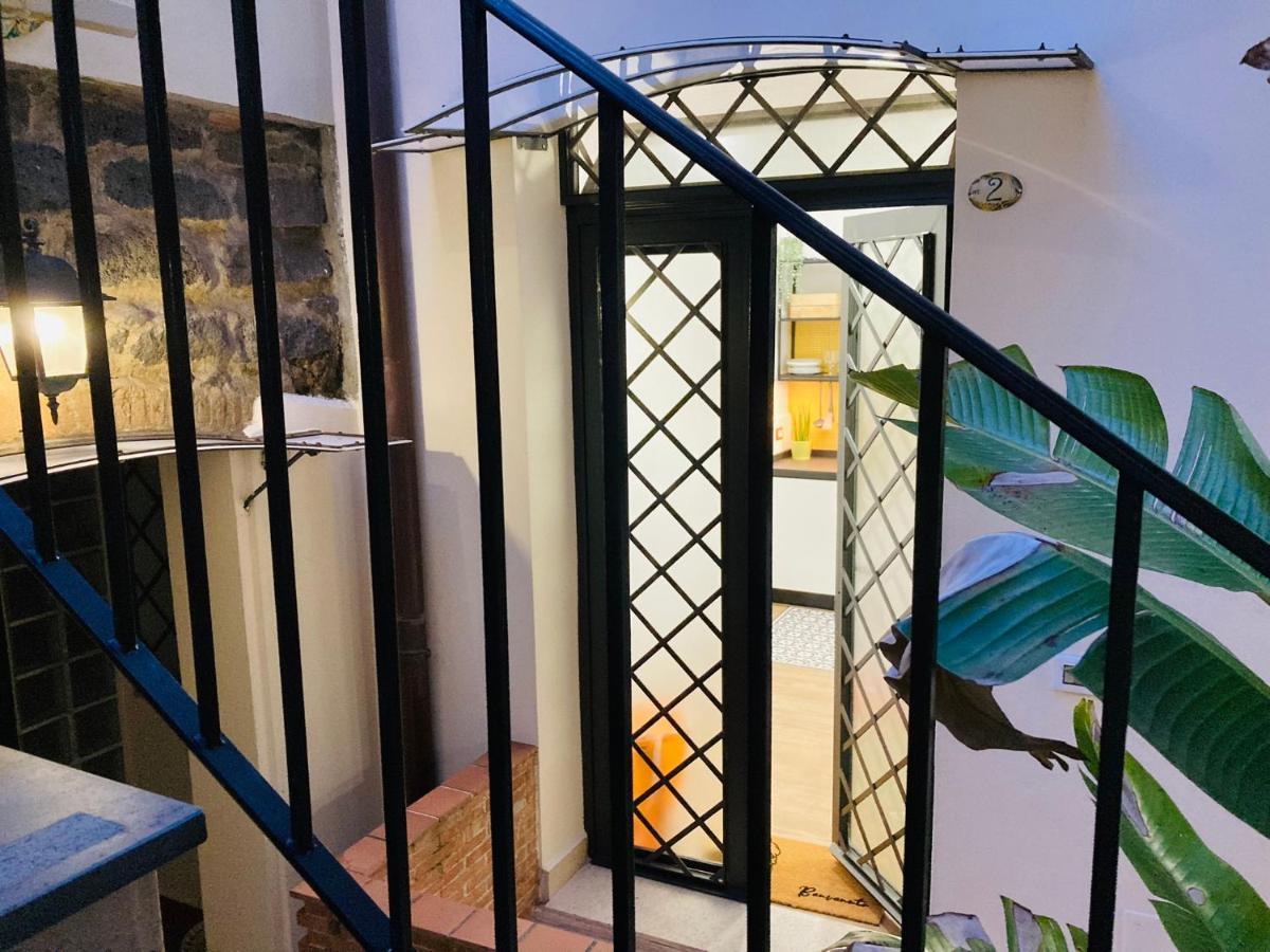 Lavica Di Mezzo Apartments 카타니아 외부 사진