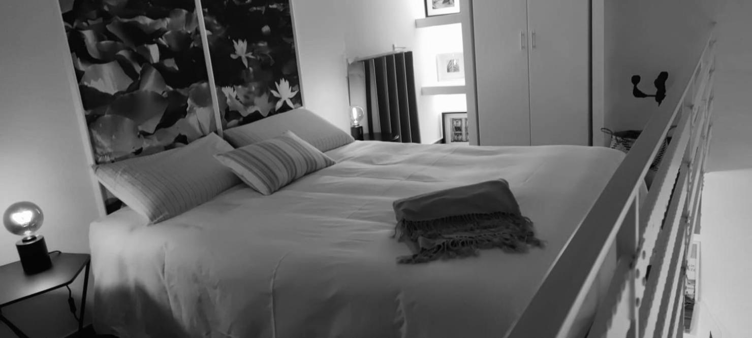 Lavica Di Mezzo Apartments 카타니아 외부 사진